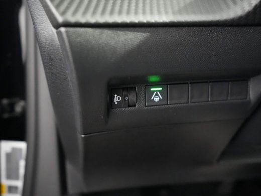 Peugeot 2008 1.2 PureTech 130 Allure | Achteruitrijcamera | Airco (automatisch) | Apple Carplay/Android Auto ActivLease financial lease