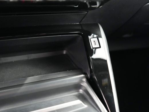 Peugeot 2008 1.2 PureTech 130 Allure | Achteruitrijcamera | Airco (automatisch) | Apple Carplay/Android Auto ActivLease financial lease