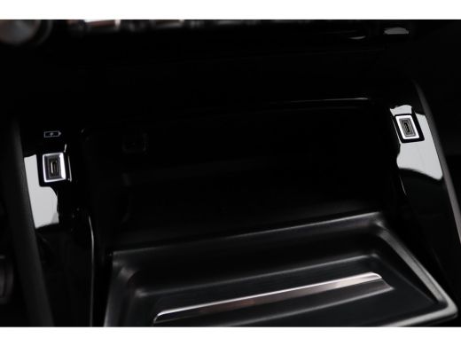 Peugeot 208 Hybrid 100 e-DCS6 Allure | Achterbank in delen neerklapbaar | Achteruitrijcamera | Anti Blokkeer ... ActivLease financial lease