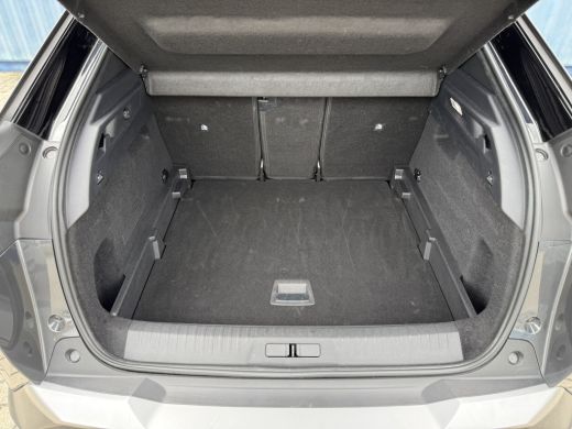 Peugeot 3008 1.2 Hybrid 136 GT Donkergrijze GT | Camera 360 graden | NAVI Fullscreen | Airco AUTO | Apple Carp... ActivLease financial lease