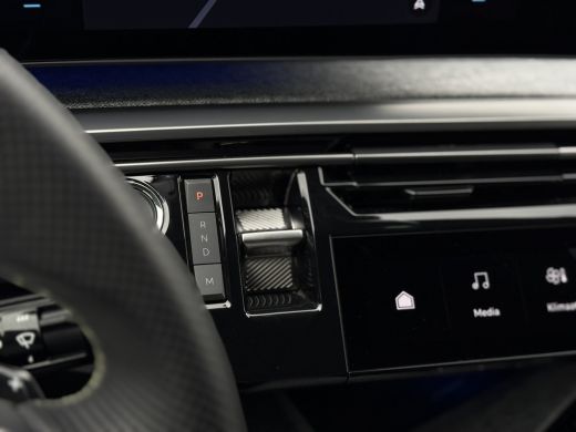 Peugeot 3008 1.2 Hybrid 136 GT Donkergrijze GT | Camera 360 graden | NAVI Fullscreen | Airco AUTO | Apple Carp... ActivLease financial lease