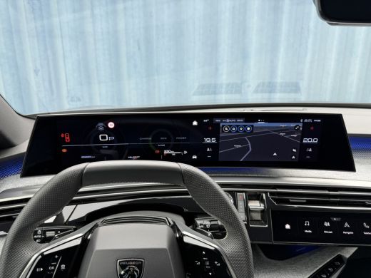 Peugeot 3008 1.2 Hybrid 136 GT Donkergrijze GT | Camera 360 graden | NAVI Fullscreen | Airco AUTO | Apple Carp... ActivLease financial lease