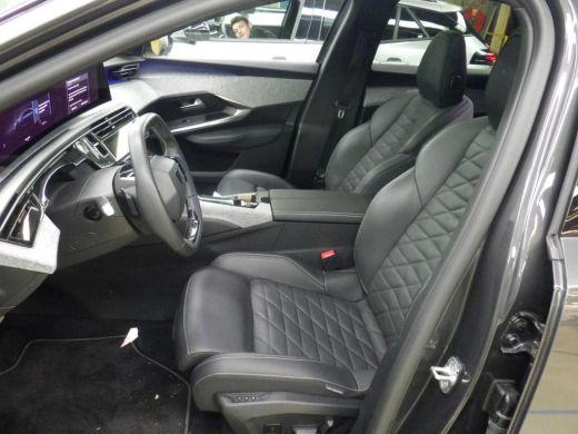 Peugeot 3008 1.2 Hybrid 136 GT Leder | Pano | Stoelverwarming en Ventilatie | Navigatie | Adaptive Cruise | | ... ActivLease financial lease