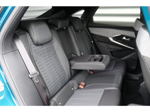 Peugeot 3008 1.2 HYBRID 145PK GT AUTOMAAT / NAVI / LEDER / CLIMA / LED / PDC / 19" LMV / CAMERA / WINTERPAKKET... ActivLease financial lease