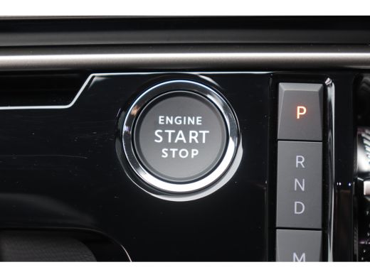 Peugeot 3008 1.2 HYBRID 145PK GT AUTOMAAT / NAVI / LEDER / CLIMA / LED / PDC / 19" LMV / CAMERA / WINTERPAKKET... ActivLease financial lease