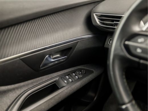 Peugeot 3008 1.2 PureTech Sport Automaat (APPLE CARPLAY, GROOT NAVI, 360 CAMERA, SPORTSTOELEN, GETINT GLAS, LA... ActivLease financial lease