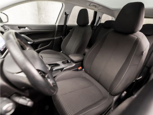 Peugeot 308 SW 1.2 PureTech Sport (PANORAMADAK, APPLE CARPLAY, GROOT NAVI, 360 CAMERA, SPORTSTOELEN, GETINT G... ActivLease financial lease