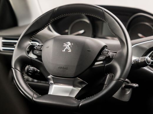 Peugeot 308 SW 1.2 PureTech Sport (PANORAMADAK, APPLE CARPLAY, GROOT NAVI, 360 CAMERA, SPORTSTOELEN, GETINT G... ActivLease financial lease