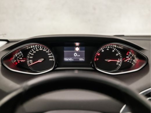 Peugeot 308 SW 1.2 PureTech Sport (PANORAMADAK, APPLE CARPLAY, GROOT NAVI, 360 CAMERA, SPORTSTOELEN, GETINT G... ActivLease financial lease