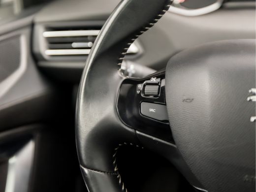 Peugeot 308 SW 1.2 PureTech Sport (PANORAMADAK, APPLE CARPLAY, GROOT NAVI, 360 CAMERA, SPORTSTOELEN, GETINT G... ActivLease financial lease