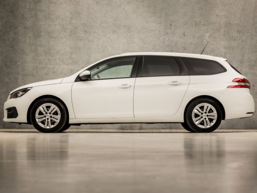 Peugeot 308 SW 1.2 PureTech Sport (PANORAMADAK, APPLE CARPLAY, GROOT NAVI, 360 CAMERA, SPORTSTOELEN, GETINT G... ActivLease financial lease