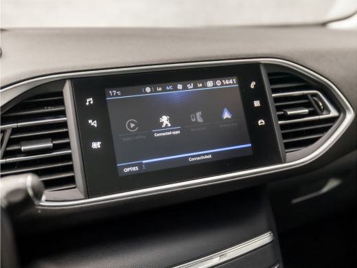 Peugeot 308 SW 1.2 PureTech Sport (PANORAMADAK, APPLE CARPLAY, GROOT NAVI, 360 CAMERA, SPORTSTOELEN, GETINT G... ActivLease financial lease