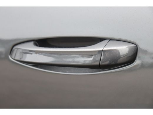 Peugeot 5008 1.2 HYBRID 136PK 7-ZITS GT AUTOMAAT / NAVI / LEDER / CLIMA / FULL-LED / 19" LMV / KEYLESS / PANO... ActivLease financial lease