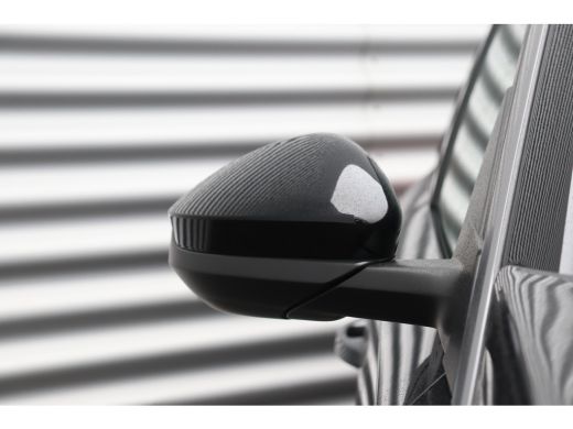 Peugeot 5008 1.2 HYBRID 136PK 7-ZITS GT AUTOMAAT / NAVI / LEDER / CLIMA / FULL-LED / 19" LMV / KEYLESS / PANO... ActivLease financial lease