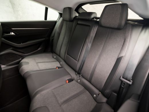 Peugeot 508 1.6 HYbrid Allure Sport 225Pk Automaat (APPLE CARPLAY, GROOT NAVI, LEDER, KEYLESS, 360 CAMERA, SP... ActivLease financial lease