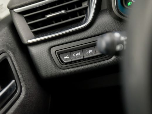 Renault Clio 1.6 E-Tech Hybrid 140 Sport 141Pk Automaat (APPLE CARPLAY, DIGITAL COCKPIT, GROOT NAVI, CAMERA, G... ActivLease financial lease