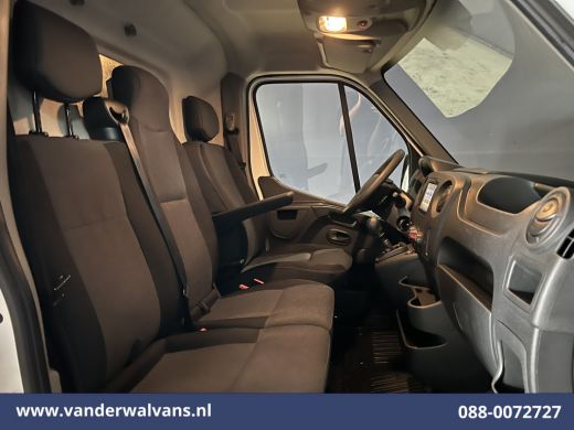 Renault Master 2.3 dCi 131pk L3H2 Euro6 Airco | Camera | Navigatie | Cruisecontrol | Parkeersensoren Bijrijdersbank ActivLease financial lease