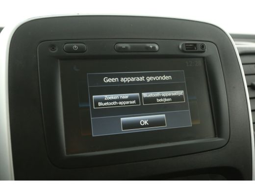 Renault Trafic 2.0 dCi T29 L2H1 | DC | Airco | Cruise | Trekh. | Navi | Parkeersens. | Imperiaal ActivLease financial lease