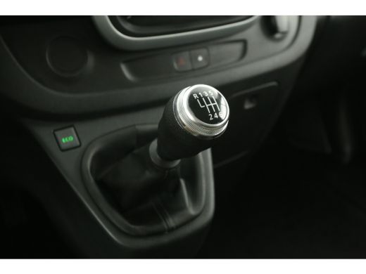 Renault Trafic 2.0 dCi T29 L2H1 | DC | Airco | Cruise | Trekh. | Navi | Parkeersens. | Imperiaal ActivLease financial lease