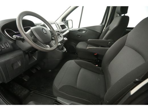 Renault Trafic 2.0 dCi T29 L2H1 | DC | Airco | Cruise | Trekh. | Navi | Parkeersens. | Imperiaal ActivLease financial lease