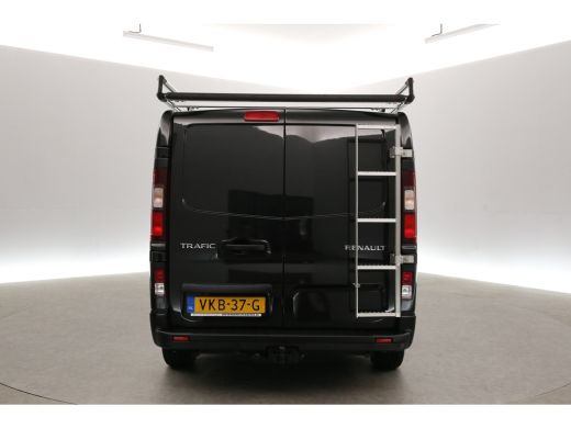 Renault Trafic 2.0 dCi T29 L2H1 | DC | Airco | Cruise | Trekh. | Navi | Parkeersens. | Imperiaal ActivLease financial lease