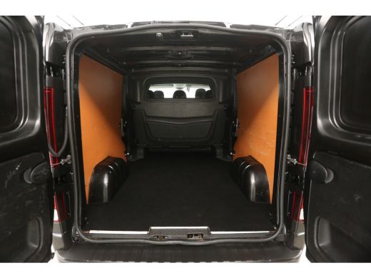 Renault Trafic 2.0 dCi T29 L2H1 | DC | Airco | Cruise | Trekh. | Navi | Parkeersens. | Imperiaal ActivLease financial lease