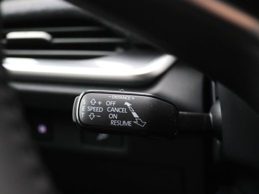 Skoda Elroq 60 Business Edition 204PK Aut Warmtepomp, Keyless, Alarm, Stoel-Stuurverwarming, Achteruitrijcame... ActivLease financial lease