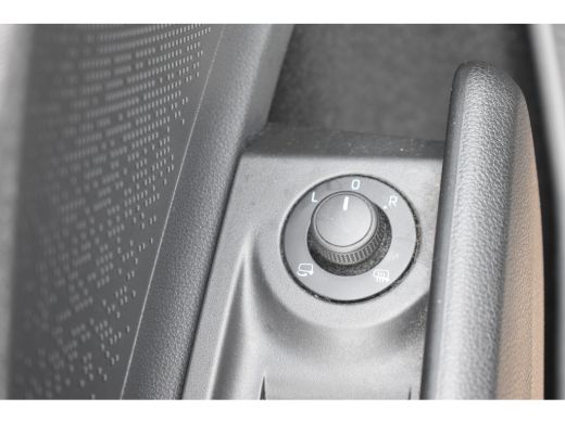 Skoda Enyaq iV 60 Business Edition TREKHAAK | CRUISE CONTROL | APP CONNECT | LED ActivLease financial lease