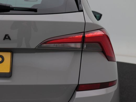 Skoda Kamiq 1.0 TSi 115 Pk Sport Business | LED | Cruise Control | Privacy Glass | Bluetooth | Sensoren Achte... ActivLease financial lease