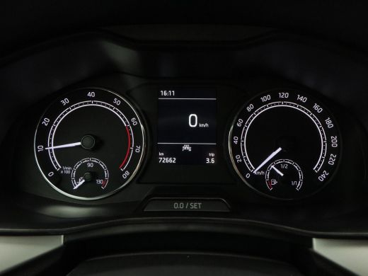 Skoda Kamiq 1.0 TSi 115 Pk Sport Business | LED | Cruise Control | Privacy Glass | Bluetooth | Sensoren Achte... ActivLease financial lease