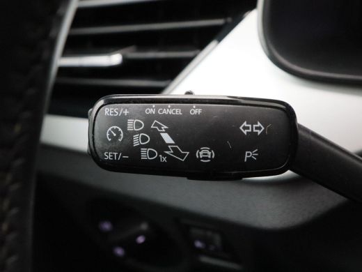 Skoda Kamiq 1.0 TSi 115 Pk Sport Business | LED | Cruise Control | Privacy Glass | Bluetooth | Sensoren Achte... ActivLease financial lease