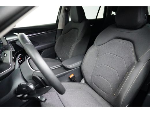 Skoda Kodiaq 1.5 TSI 7P DSG-7 150PK APP. CONNECT | INKLAP. TREKHAAK | CRUISE | DAB | LED ActivLease financial lease