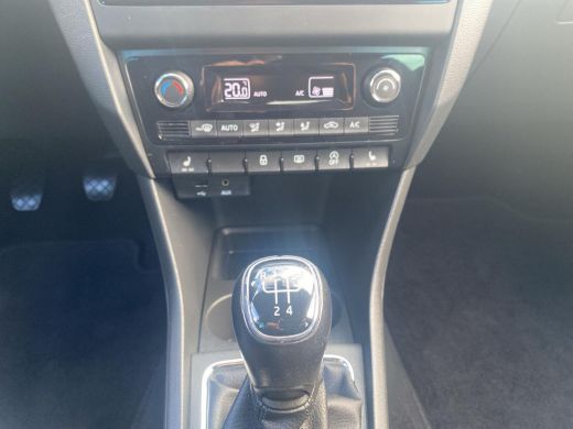 Skoda Rapid Spaceback 1.0 TSI Greentech Drive ActivLease financial lease