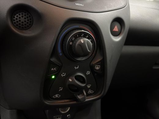 Toyota Aygo 1.0 VVT-i x-fun ActivLease financial lease