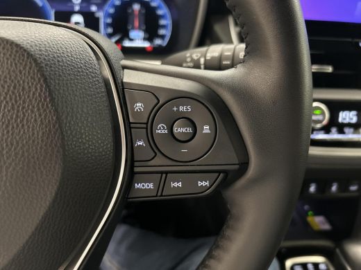 Toyota Corolla Cross Hybrid 140 Style ActivLease financial lease