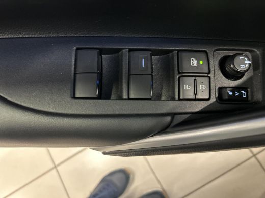 Toyota Corolla Cross Hybrid 140 Style ActivLease financial lease