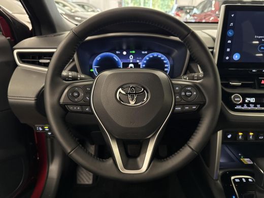 Toyota Corolla Cross Hybrid 140 Style Premium Pack | 06-10141018 Voor meer informatie ActivLease financial lease