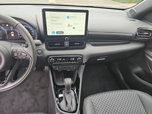 Toyota Yaris 1.5 Hybrid 130 Executive ActivLease financial lease