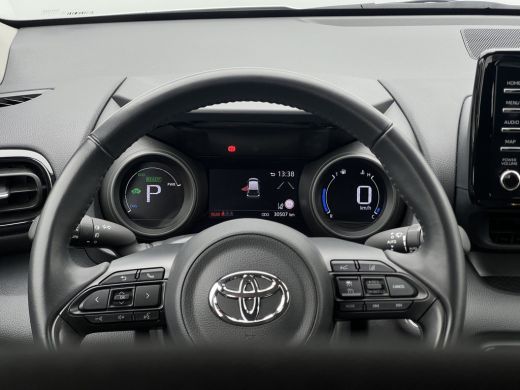 Toyota Yaris 1.5 Hybrid Dynamic | Trekhaak | LED | ACC | Stoelverwarming | Camera ActivLease financial lease
