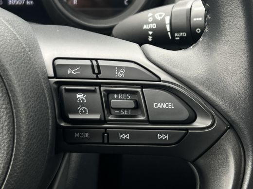 Toyota Yaris 1.5 Hybrid Dynamic | Trekhaak | LED | ACC | Stoelverwarming | Camera ActivLease financial lease