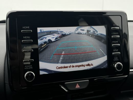 Toyota Yaris 1.5 Hybrid Dynamic | Trekhaak | LED | ACC | Stoelverwarming | Camera ActivLease financial lease