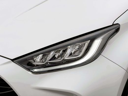 Toyota Yaris 1.5 Hybrid Dynamic | Trekhaak | LED | ACC | Stoelverwarming | Camera ActivLease financial lease