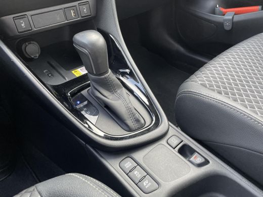 Toyota Yaris 1.5 Hybrid Executive ActivLease financial lease