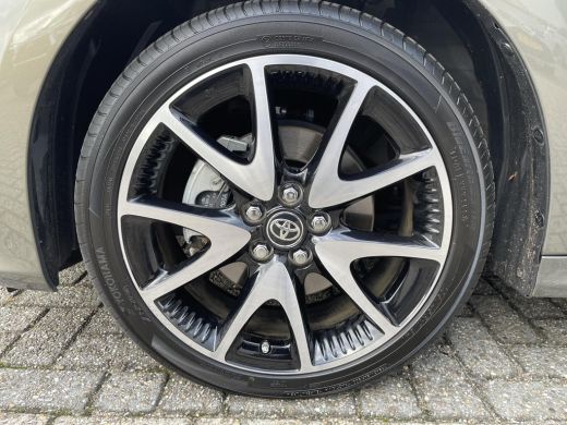 Toyota Yaris 1.5 Hybrid Executive ActivLease financial lease