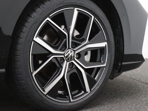 Volkswagen Golf 1.5 eHybrid Style Edition 204PK DSG Trekhaak, Head-Up Display, ErgoActive Stoel, Achteruitrijcame... ActivLease financial lease