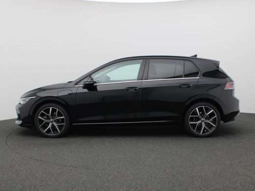 Volkswagen Golf 1.5 eHybrid Style Edition 204PK DSG Trekhaak, Head-Up Display, ErgoActive Stoel, Achteruitrijcame... ActivLease financial lease