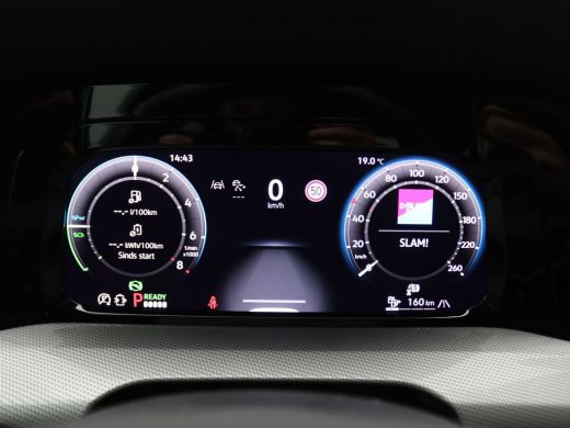 Volkswagen Golf 1.5 eHybrid Style Edition 204PK DSG Trekhaak, Head-Up Display, ErgoActive Stoel, Achteruitrijcame... ActivLease financial lease