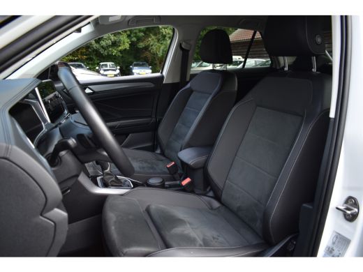 Volkswagen T-Roc 1.5 TSI DSG 150PK STYLE VIRTUAL/TREKHAAK/IQ-LIGHT ActivLease financial lease