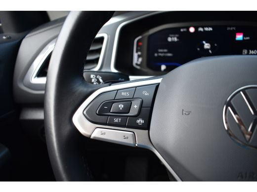 Volkswagen T-Roc 1.5 TSI DSG 150PK STYLE VIRTUAL/TREKHAAK/IQ-LIGHT ActivLease financial lease