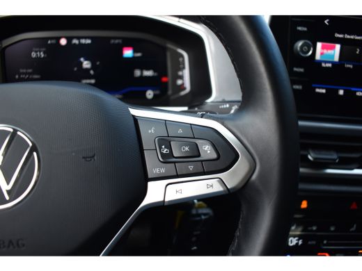 Volkswagen T-Roc 1.5 TSI DSG 150PK STYLE VIRTUAL/TREKHAAK/IQ-LIGHT ActivLease financial lease
